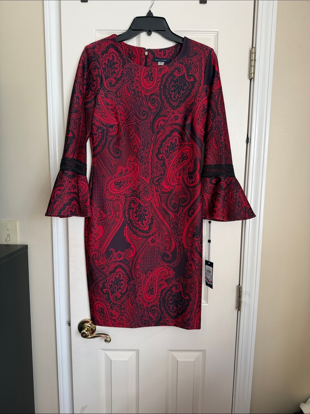 Tommy Hilfiger Red and Black Paisley Bell-Sleeve Dress